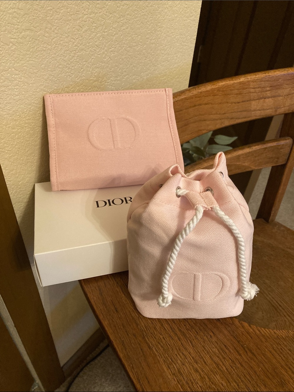 Dior Beaute/Parfums Christian Dior Trousse Pouch Bag & Drawstring Pouch Bundle